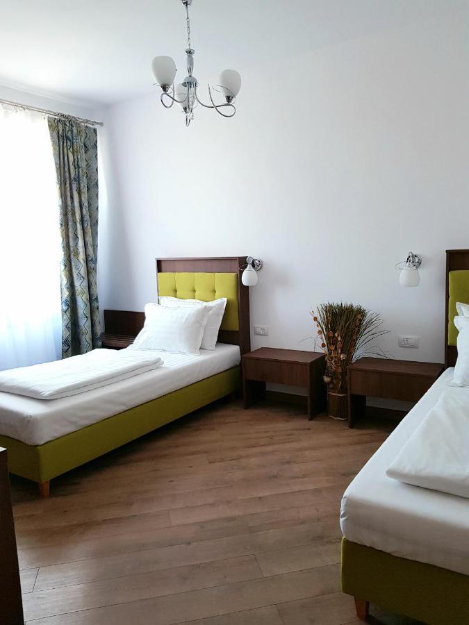 Helios Hotel Sulina Buitenkant foto